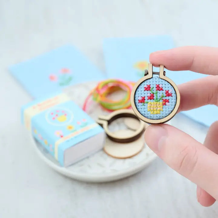Bunch of Flowers Mini Hoop Cross Stitch Kit