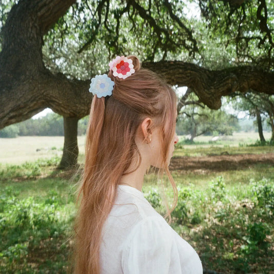 Hexie Claw Clip in Blue