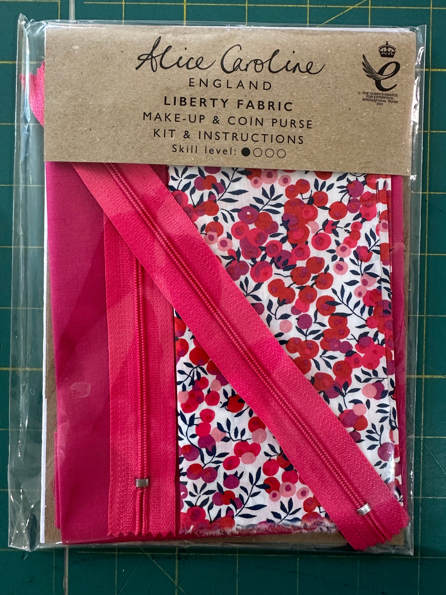 Liberty Tana Lawn: Make-Up & Coin Purse Kit
