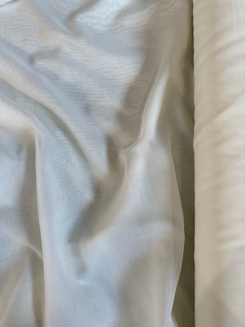 Batiste Polyester in Ivory