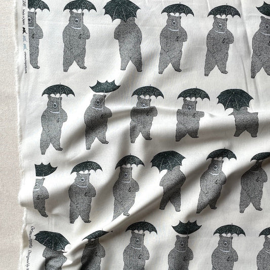 Koizumi in Light Canvas: Bears with Umbrellas