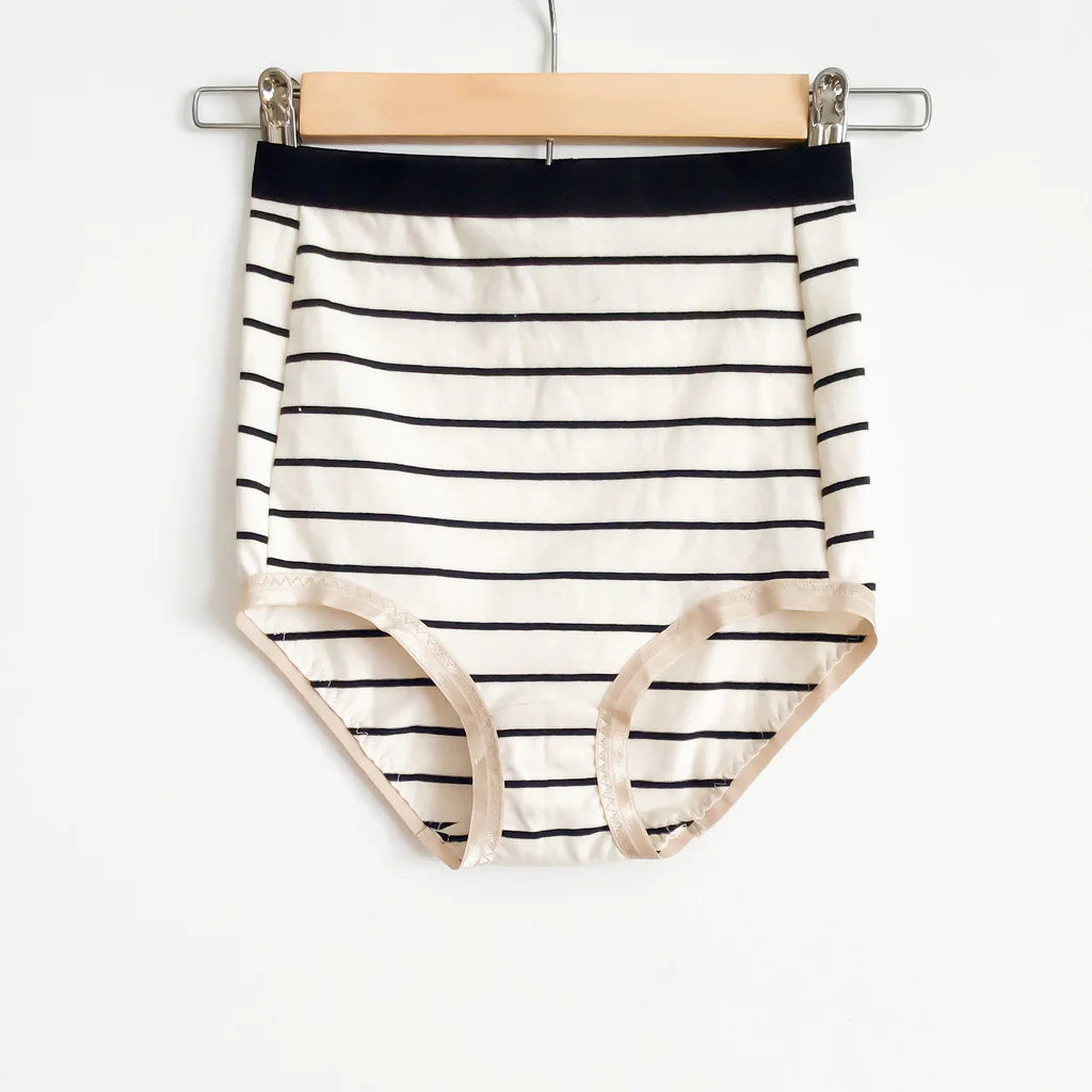 Sophie Hines: Median Knickers