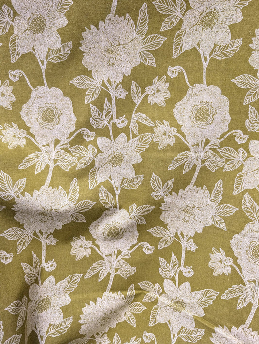 Silhouette: Stitched Dahlia in Sun