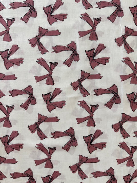 Cotton Lawn: Bows in Rose on Cream