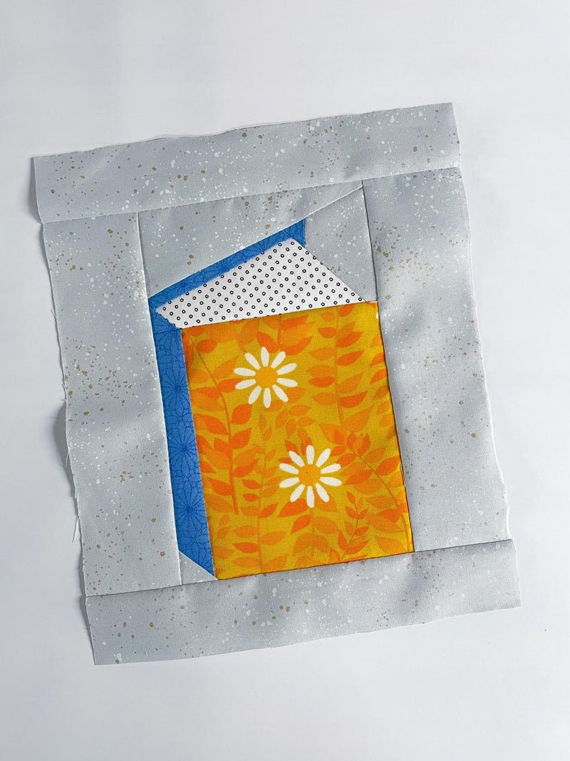 Intro to FPP w/ Mallory - Tall Tales Quilt Block