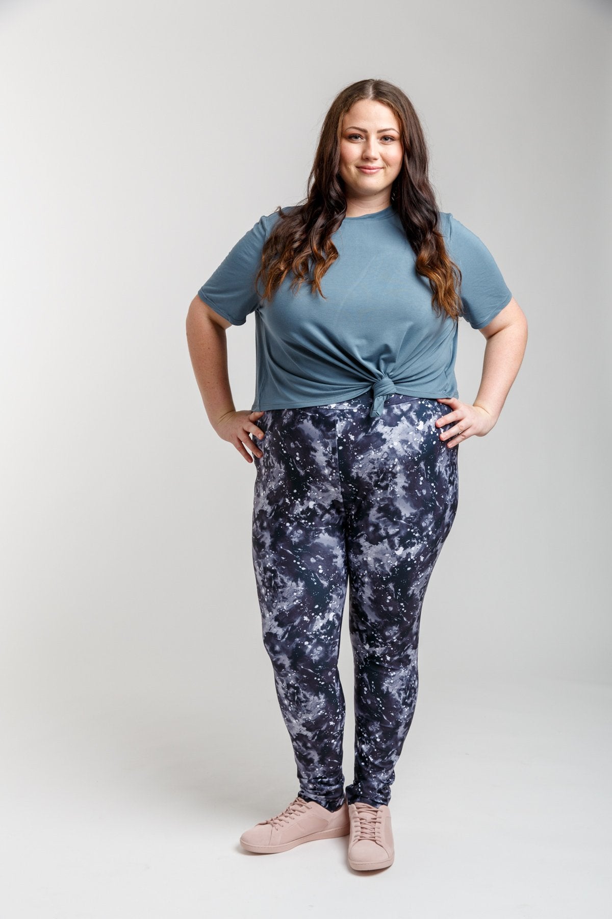 Virginia Leggings by Megan Nielsen
