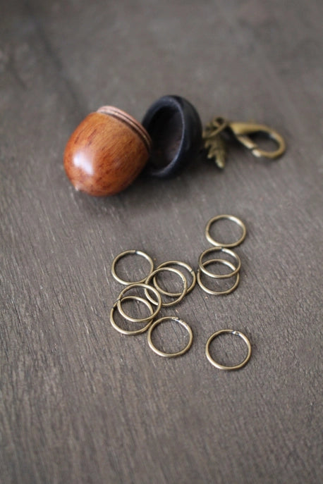 Acorn Stitch Marker Keeper