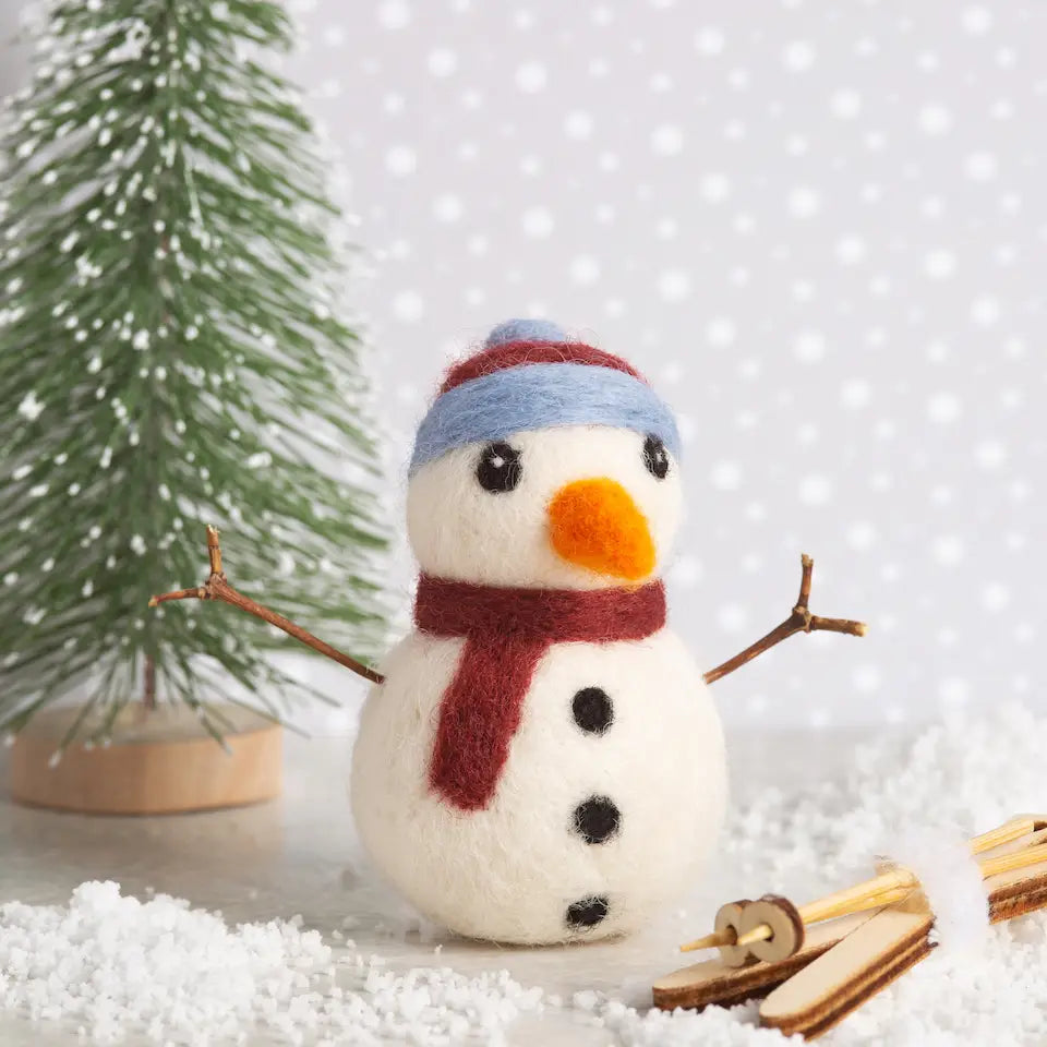 Snowman Mini Needle Felting Kit