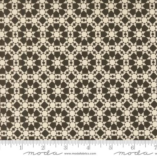 Threads: Quilted Star in Black