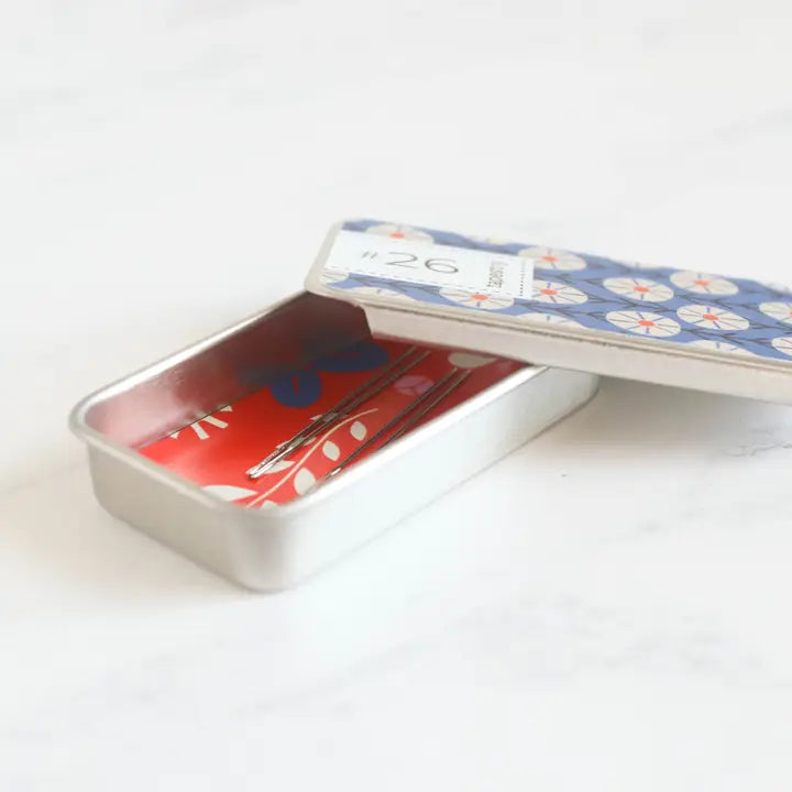 Magnetic Tin with Cross Stitch Needles