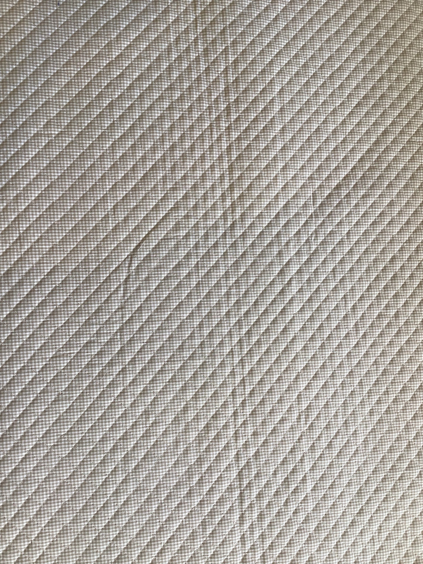 Kokka Kanda Orimono Quilted Gingham in Beige and White