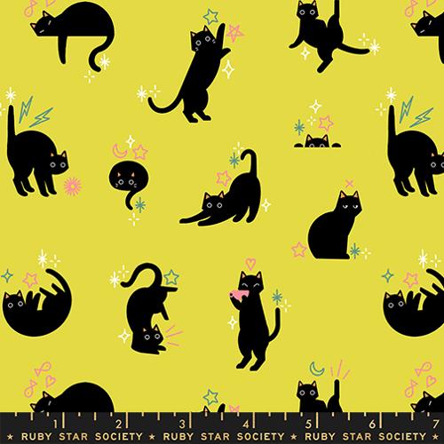Freaky Familiars: Catwalk in Citron