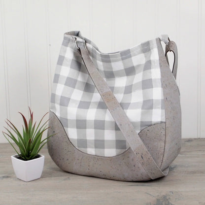 Sallie Tomato - Holly Purse Kit