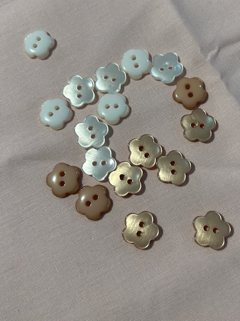 Two Hole Flower Buttons
