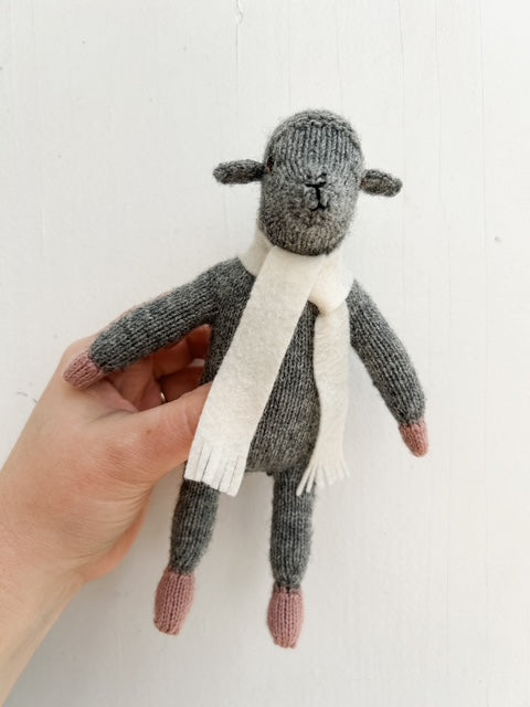 Intermediate Knitting Skills: Agi the Sheep w/ Isabel