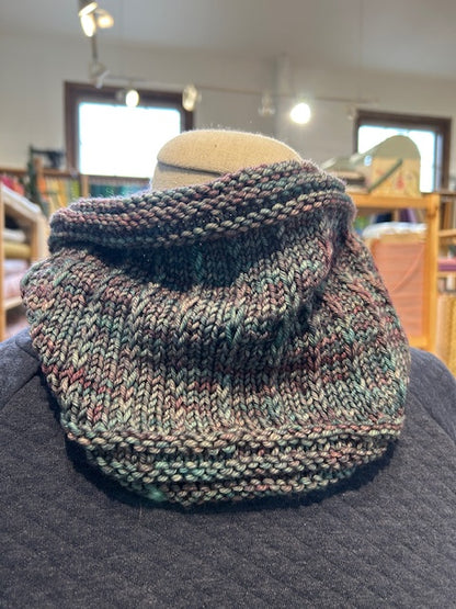 Knitting 102: Knitting a Cowl in the Round w/ Rhonda