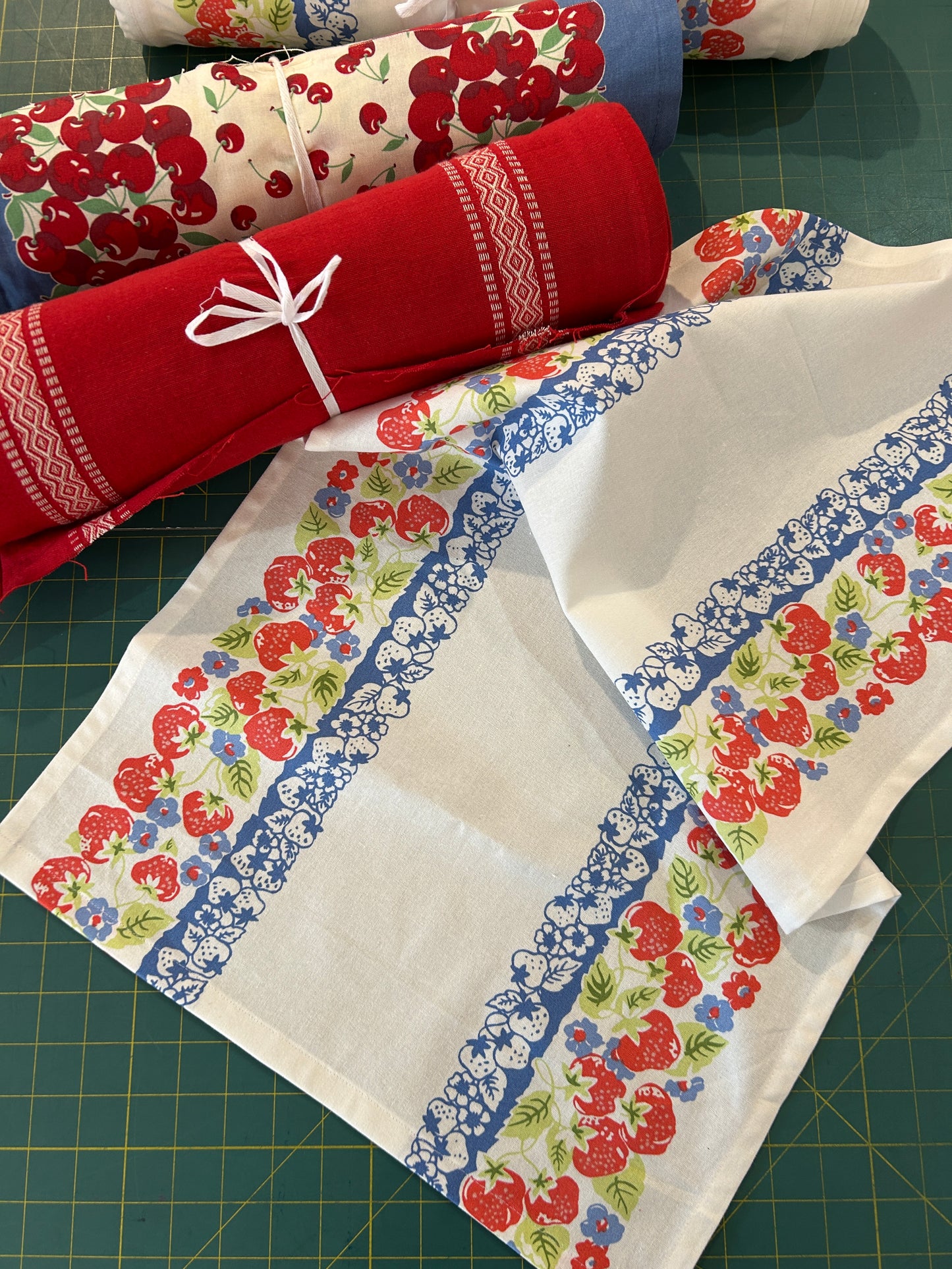 Taste of Sewing: Make a Tea Towel w/ Caitlin