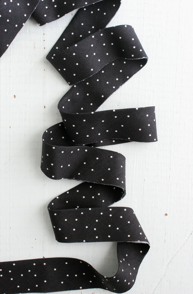 Black & White Pin Dot Quilt Binding