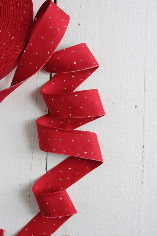 2.5 " Bias Quilt Binding: Precut, 8 Yards in Red Polka Dot