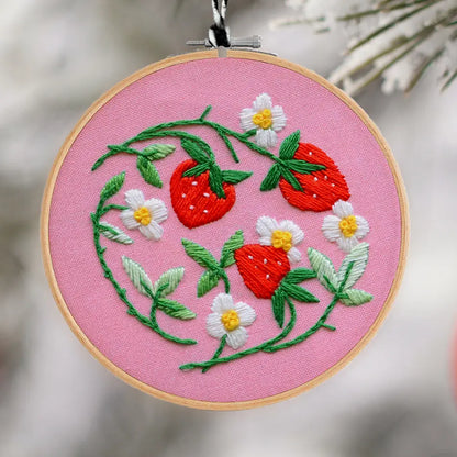 Antiquaria Mercantile - Ornament Embroidery Kit