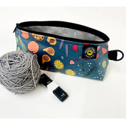 Splash Fabric: Stand Up Pouch in Kale