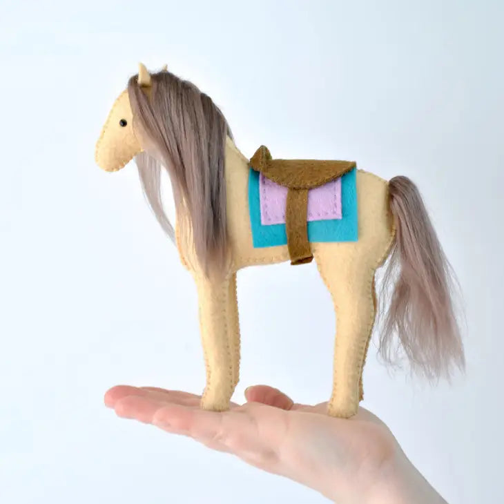 Felt Horse Sewing Kit