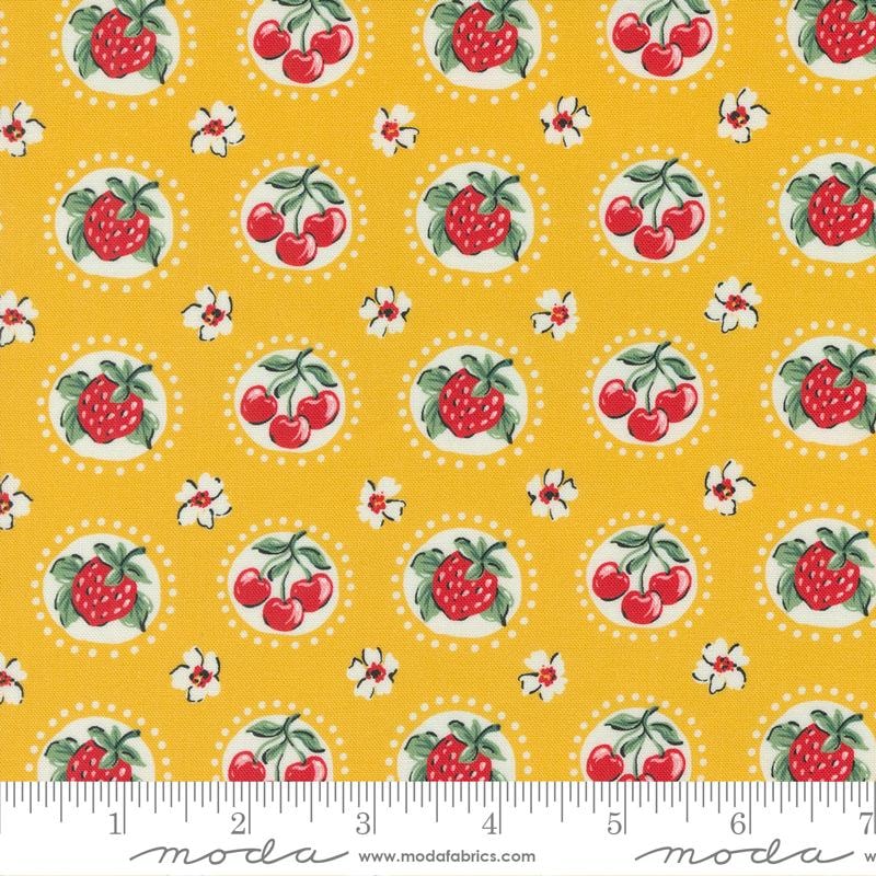 Julia: Shortcake in Lemon Zest